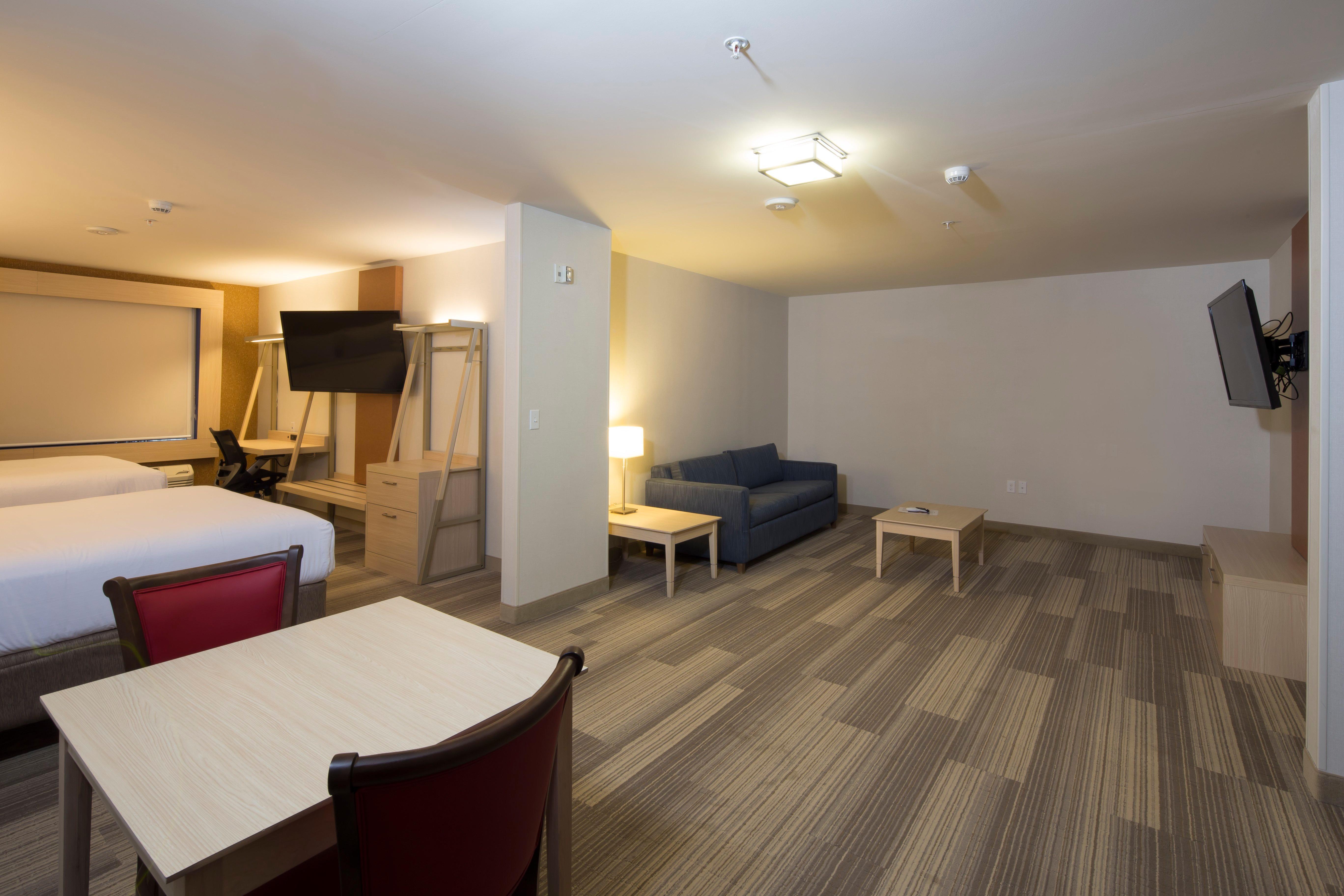 Holiday Inn Express & Suites Port Huron By Ihg Exterior photo