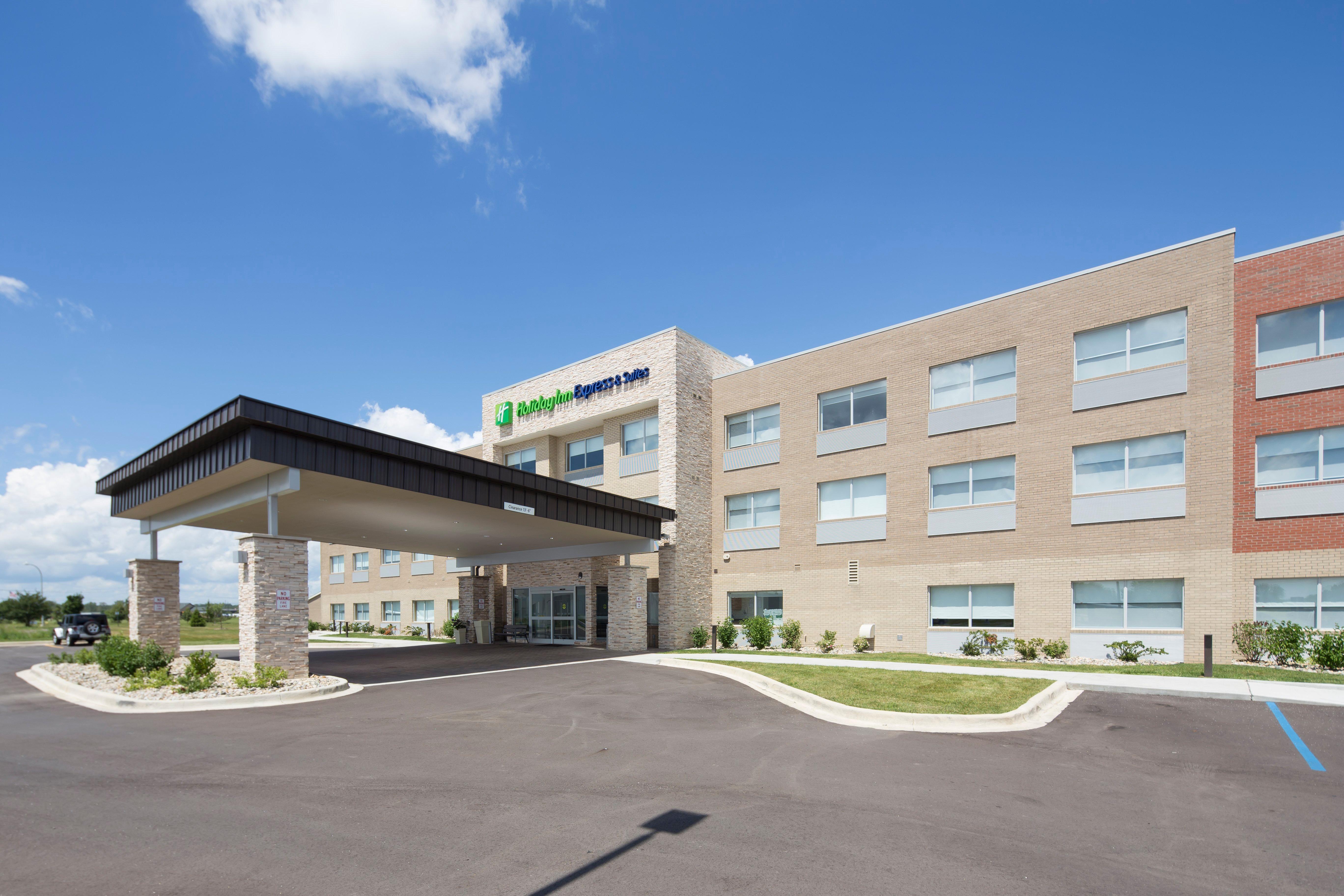 Holiday Inn Express & Suites Port Huron By Ihg Exterior photo